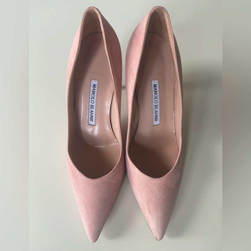 Manolo Blahnik Light Pink Suede Heels